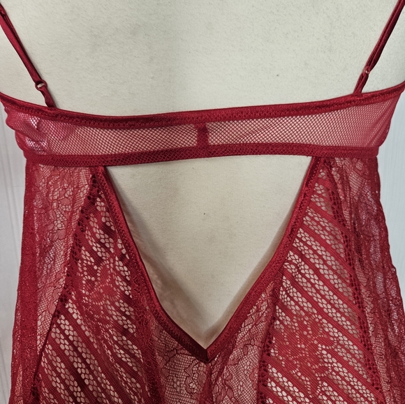 Vintage Victoria Secret slip - Picture 6 of 11